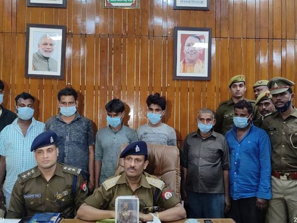 पुलिस ने आरोपियों से पूछताछ में अहम जानकारी जुटाई है। - Dainik Bhaskar