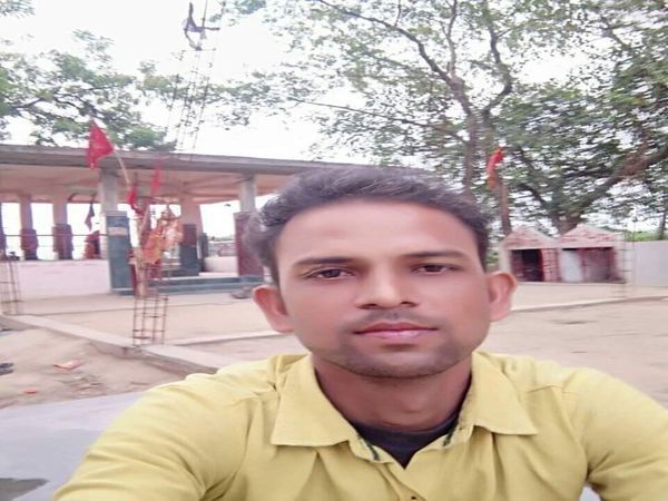 36 वर्षीय मृतक धनंजय राय की फाइल फोटो। - Dainik Bhaskar