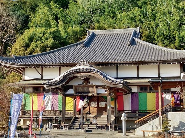 Tsunami in Shinomaki remained the only Psych temple salute. He had the debris itself.