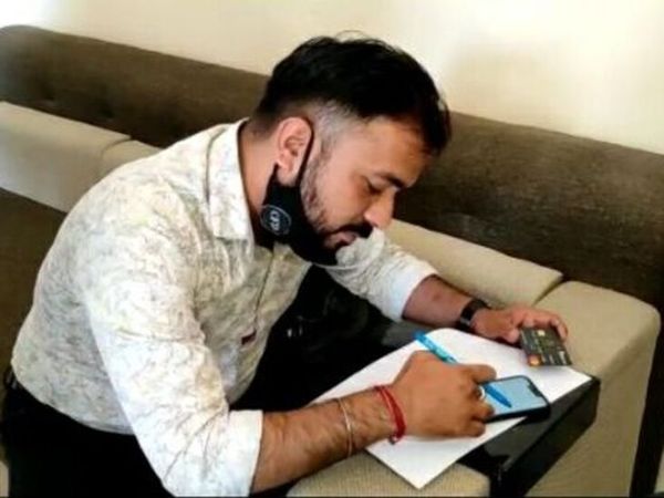 क्रिश्चयनगंज निवासी सुमित खिलवानी