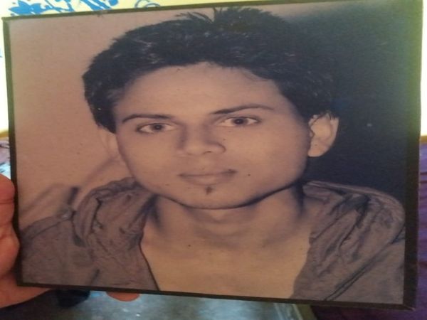 यूपी की राजधानी लखनऊ के चिनहट इलाके में एक युवक का शव बरामद किया गया। पुलिस ने पूरे मामले की जांच शुरू कर दी है। फाइल फोटो मृतक - Dainik Bhaskar