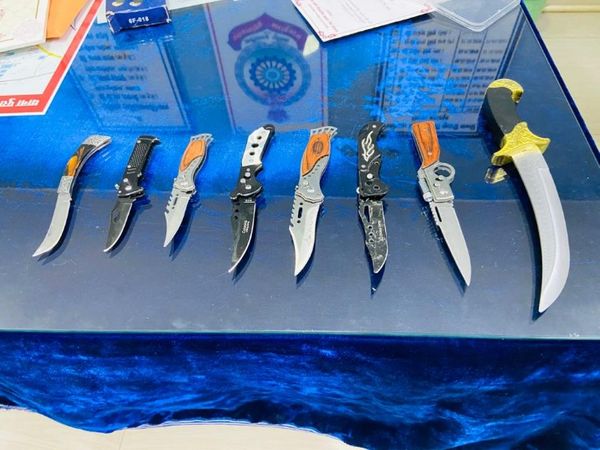 रायपुर पुलिस की कार्रवाई का लोग भी समर्थन कर रहे हैं, कई परिजनों ने इसके लिए पुलिस का शुक्रिया भी किया।
