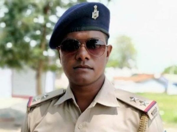 दारोगा सुभाष चंद्र लकड़ा का इलाज मेडिका में चल रहा है।