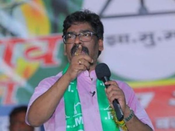 विपक्ष पर हमला करने के साथ हेमंत सोरेन ने अपने सरकार की नीतियों और योजनाओं की भी जानकारी दी। - Dainik Bhaskar