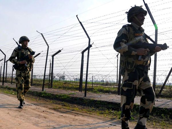 पाकिस्तानी घुसपैठिया ढेर:अनूपगढ़ बॉर्डर पर 16 दिन में घुसपैठ की दूसरी कोशिश, BSF जवानों ने 5 राउंड फायर करके मार गिराया