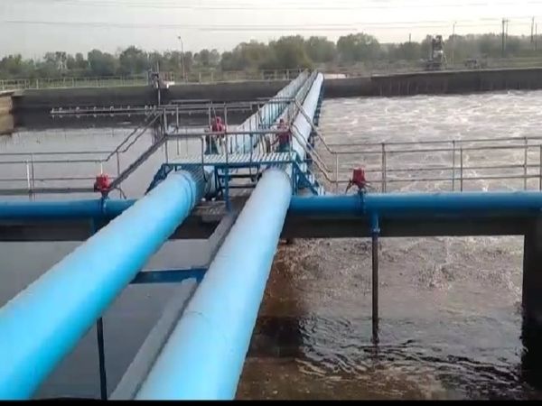 शहर के जलालपुर स्थित वॉटर ट्रीटमेंट प्लान,इस तरह पानी को शुद्ध कर पेयजल के रूप में तैयार किया जाता है