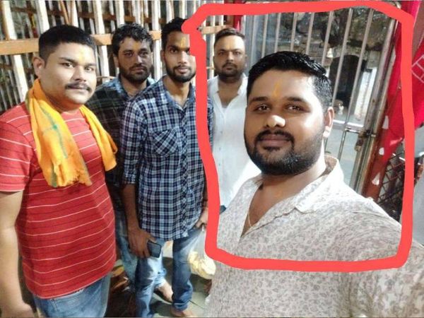 घेरे में दिख रहे विकास सिंह की 30 सितंबर 2020 को हुई हत्या से जुड़ी है पूरी वारदात। (फाइल फोटो)