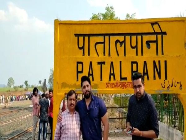 यूनिट के कलाकारों ने फोटो शूट भी किया