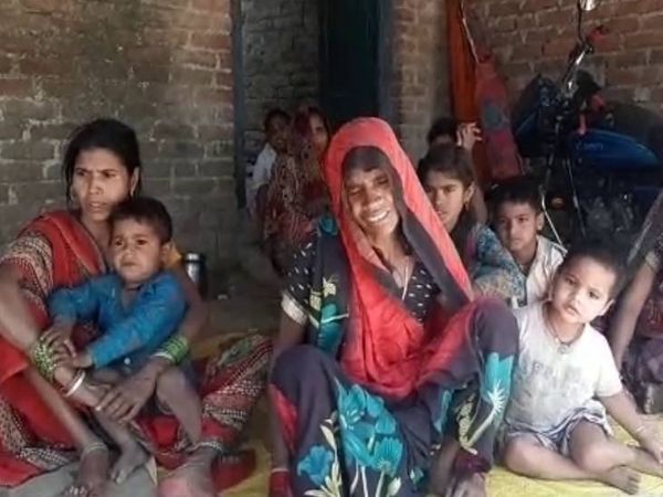 अपनों की मौत के बाद रोते बिलखते परिजन। - Dainik Bhaskar