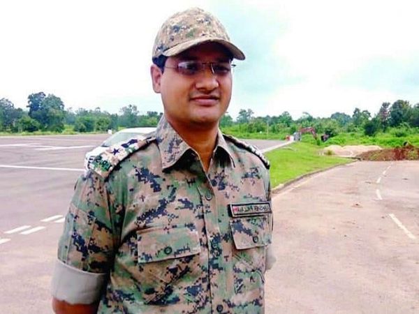 दंतेवाड़ा SP इस तरह से बंदी बनाए जाने के बाद पुलिसकर्मियों को नक्सलियों के चंगुल से छुड़ा चुके हैं।उनके सामने पिछले कुछ महिनों में 200 से अधिक नक्सलियों ने सरेंडर किया है।