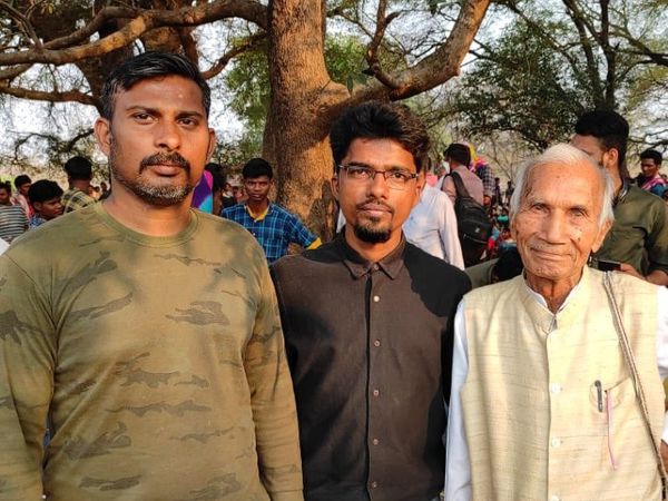 नक्सलियों से बात करने के लिए पद्मश्री धरमपाल सैनी और गोंडवाना समन्वय समिति के अध्यक्ष तेलम बोरैया को भेजा गया था।