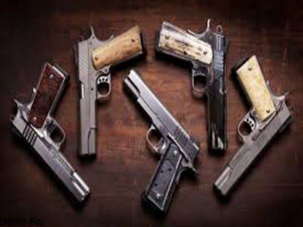 फाइल फोटो, बदमाशों से बरामद पि� - Dainik Bhaskar