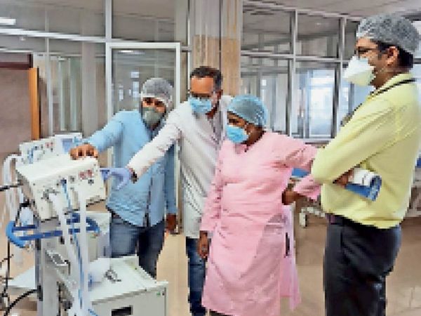 Not only experts to operate, 10 ventilators of PM Care Fund are closed ... Crisis of artificial breath, so patients dying | ऑपरेट करने एक्सपर्ट ही नहीं, पीएम केयर फंड के 10