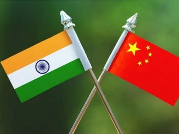 चीन सेना ने 11वें दाैर की सैन्य स्तर की बातचीत के दूसरे दिन बयान जारी किया। (सिंबॉलिक फोटो) - Dainik Bhaskar