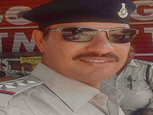 कोरोना योद्धा देवेंद्र चंद्रवंशी