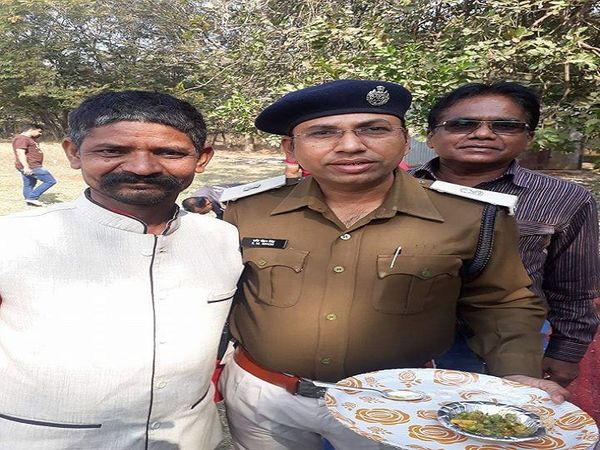 आईपीएस शशिमोहन सिंह के साथ उन्होंने छत्तीसगढ़ी फिल्मों में भी कुछ भूमिका निभाई थी।