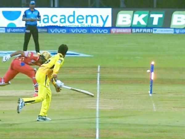 जडेजा ने डायरेक्ट हिट में पंजाब किंग्स के कप्तान लोकेश राहुल को 5 रन पर आउट किया।