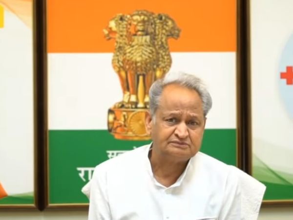 कोरोना सख्ती पर CM का मंत्रियों के साथ मंथन: जयपुर, जोधपुर, उदयपुर, कोटा में लग सकती हैं लॉकडाउन जैसी पाबंदियां, राज्य में कर्फ्यू अवधि बढ़ाने पर भी विचार, फैसले का इंतजार