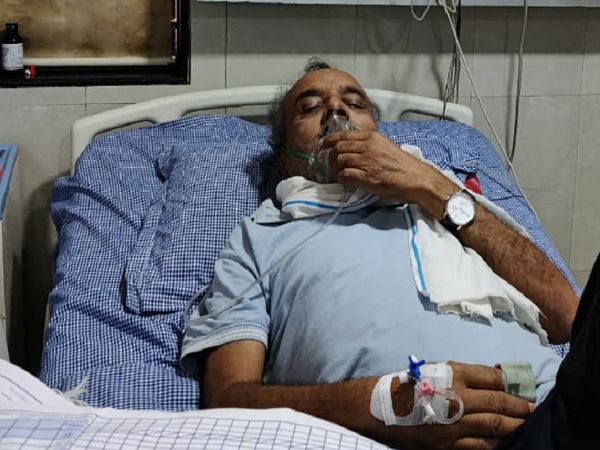दवाओं के साथ कविताआं और गीतों ने भी उन्हें ठीक होने में हौसला दिया।