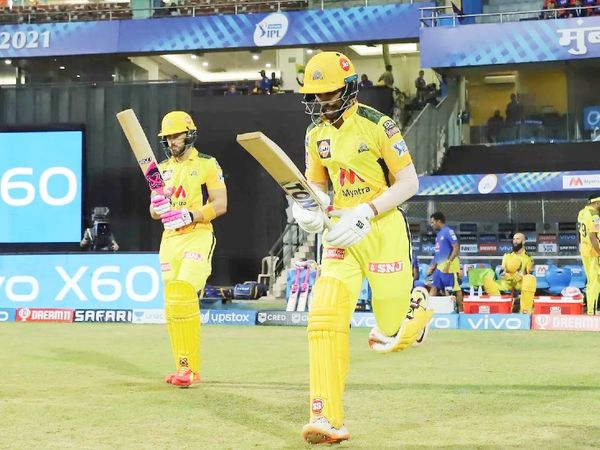 दूसरे मैच में चेन्नई के लिए ओपनर फाफ डुप्लेसिस और ऋतुराज गायकवाड़ के बीच 115 रन की ओपनिंग पार्टनरशिप हुई।