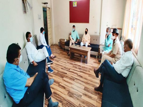 Kovid patients will not be allowed in hospitals, lack of oxygen and treatment, urging to produce oxygen in private hospitals | कोविड मरीजों को अस्पतालों में नहीं होने देंगे ऑक्सीजन और इलाज में कमी, निजी अस्पतालों में ऑक्सीजन उत्पादन करने का कर रहे आग्रह
