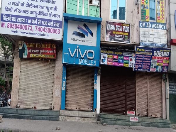 सुखदेव नगर में बंद पड़ा मार्केट।
