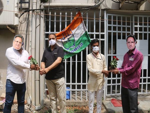 रायपुर कांग्रेस जिलाध्यक्ष ने अपने कार्यकर्ताओं को ही पूर्व मुख्यमंत्री का चेहरा पहनाकर पूरीता पूरी की।