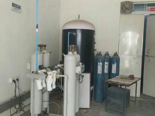 रीवा में दो दिन में लगाया गया ऑक्सीजन प्लांट।