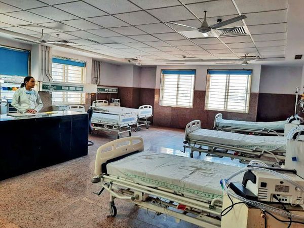 Demand raised for starting ventilators lying closed in civil hospital and for oxygenation of hospitals | सिविल अस्पताल में बंद पड़े वेंटिलेटर शुरू कराने और अस्पतालों काे ऑक्सीजन सुचारू करने की उठाई मांग