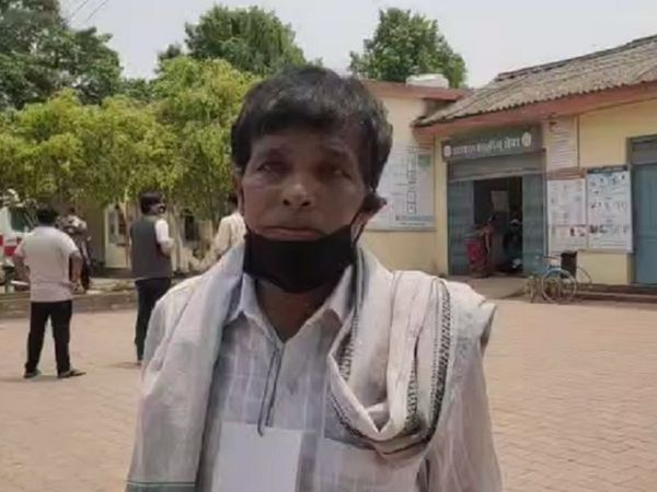 महिला के देवर ने बताया वैक्सीनेशन कराने के बाद महिला की तबीयत बिगड़ी थी। इसके बाद बीएमओ ने कोरोना टेस्ट कराने के लिए कहा।