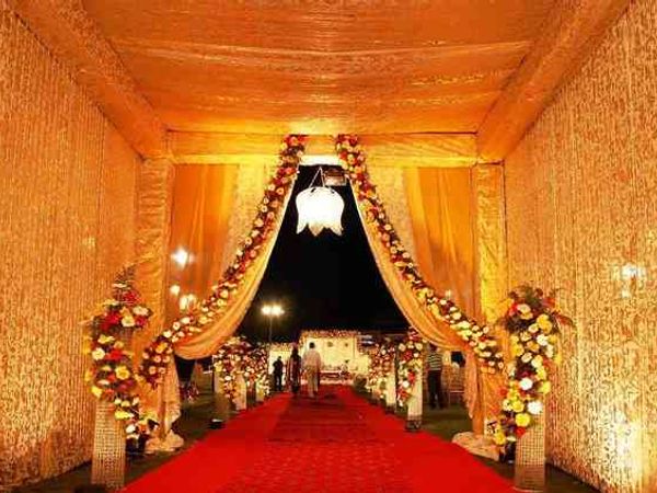 गहलोत की अपील बेअसर: मुख्यमंत्री ने जनता से विवाह टालने को कहा था, फिर भी अकेले मई में 200 से अधिक शादियां; 31 से ज्यादा संख्या हुई तो 1 लाख भरना होगा जुर्माना