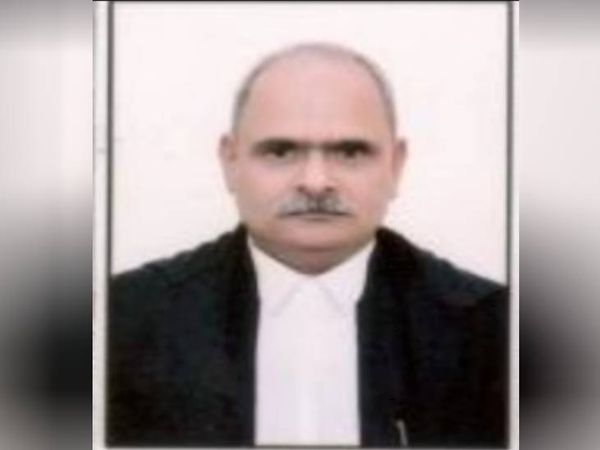 जस्टिस वीके श्रीवास्तव के ओहदे का पतना चलने पर उन्हें PGI में भर्ती कराया गया था।- फाइल फोटो।