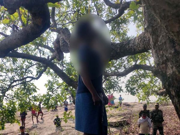 पिता की लाश पेड़ से बने फंदे से लटकी मिली।