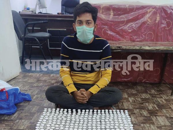 160 नकली इंजेक्शन के साथ गिरोह का सरगना कोशल वोहरा ।