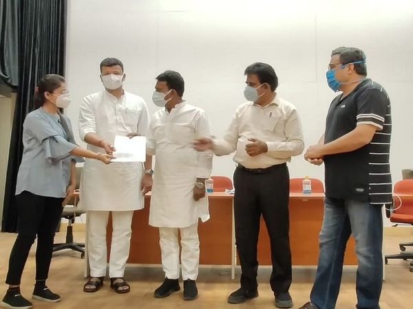 जल संसाधन मंत्री तुलसीराम सिलावट और सांसद शंकर लालवानी ने नियुक्ति पत्र सौंपे।