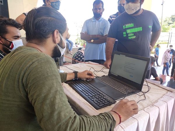 अब तक 3 लाख 46 हजार 594 लोगों ने पंजीकरण कराया है।