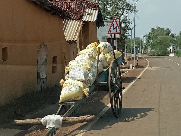 संक्रमण का संक्रमण गांव की दहलीज तक पहुंचना है।