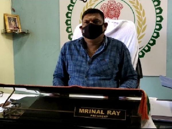 मृणाल राय कहते हैं कि किरंदुल क्षेत्र ही उनका घर है। यहां का हर वर्ग का व्यक्ति मेरे परिवार का सदस्य है।