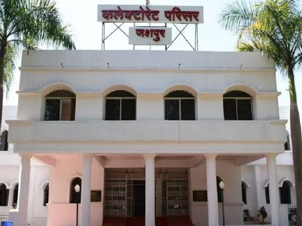 छत्तीसगढ़ में स्टेट्स बबली कुजूर ने स्टेट्स में बेहतर प्रदर्शन किया।