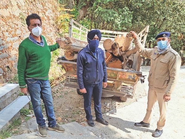 सेबेस्टियन कहते हैं कि शहर में काेई भूखा न रहे हैं, यही हमारी काेशिश हाेती है। मुसीबत के समय हम चाहते हैं कि हर किसी के काम आए। - Dainik Bhaskar