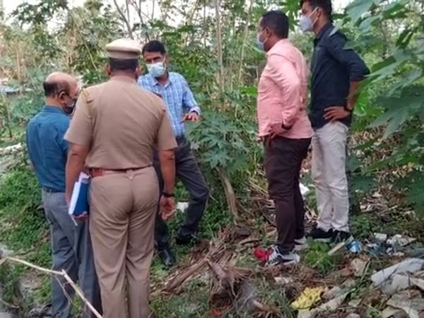 मामले की जानकारी मिलने के बाद मौके पर जांच के लिए पहुंची तलेगांव पुलिस।