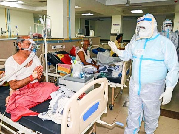 भारत में अभी तक आधिकारिक रूप से 2.69 करोड़ लोग कोरोना वायरस से संक्रमित हुए हैं, जबकि 3.07 लाख लोगों की इससे मौत हुई है। - फाइल फोटो - Dainik Bhaskar