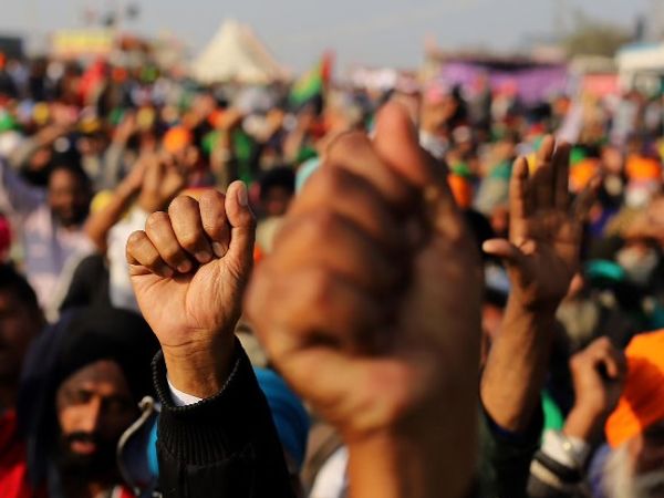 चुनाव ड्यूटी में मरने वाले कर्मचारियों की संख्या को लेकर भी सरकार और संगठन अभी आमने – सामने है। - Dainik Bhaskar