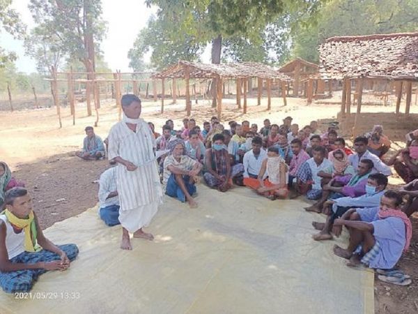 निर्णय लिया गया है कि हमारे गांव में अब कोई भी शराब नहीं बनाएगा और ना बेचेगा। पूरी तरह से यह होने के बाद ही कहीं जाकर हमारे गांव का विकास हो सकेगा।