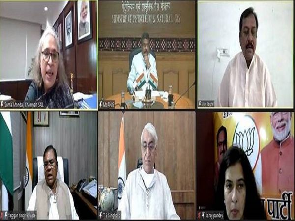 BSP में वर्चुअल कोविड केयर सेंटर का उद्धघाटन किया गया,जिसमें केन्द्रीय मंत्री व अन्य मंत्रियों के साथ सेल चेयरमैन शामिल हुई।