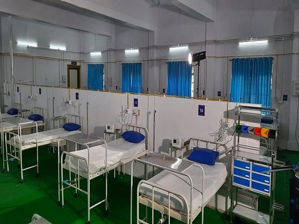भिलाई में 114 बेड के कोविड केयर सेंटर का उद्धघाटन किया गया। - Dainik Bhaskar