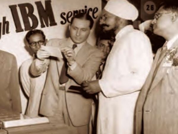 1951 में IBM ने भारत में अपना पहला ऑफिस खोला था।