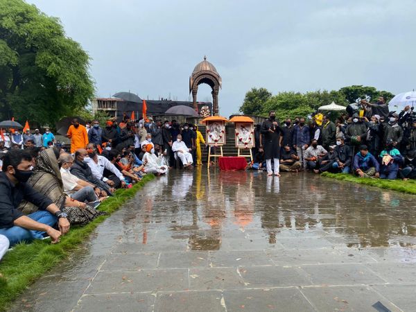 छत्रपति साहू महाराज समाधि स्थल पर जारी है प्रोटेस्ट।