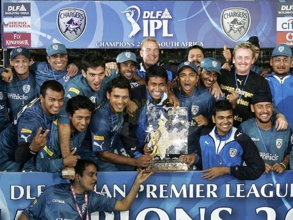 2008 से 2012 तक IPL में खेली डेक्कन चार्जर्स की टीम 2009 में चैंपियन भी बनी थी। - Dainik Bhaskar