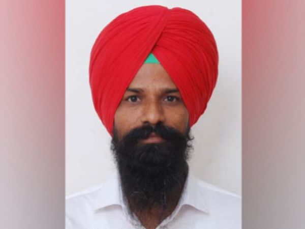 DC ऑफिस कर्मचारी यूनियन के प्रधान तेजिंदर सिंह।